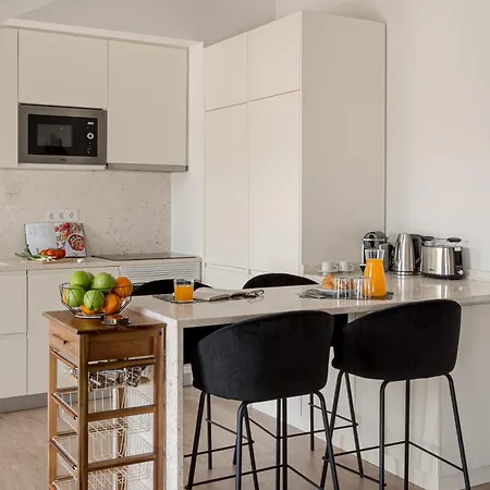 Stylish 2-bedroom In Apartment