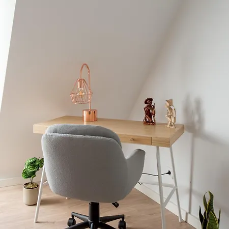 Apartment Stylish 2-bedroom In