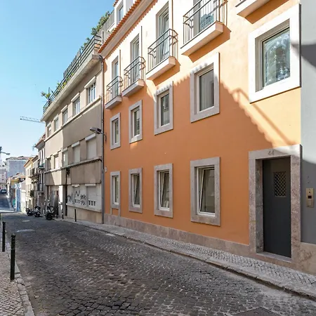 Lejlighed Stylish 2-bedroom In *