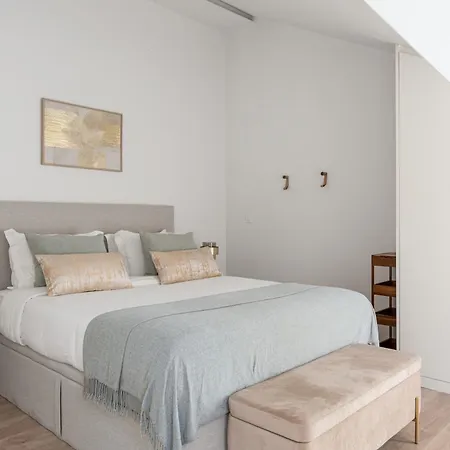 Stylish 2-bedroom In Lejlighed *