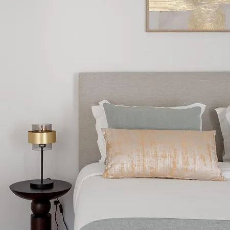 Stylish 2-bedroom In Lejlighed Lisboa